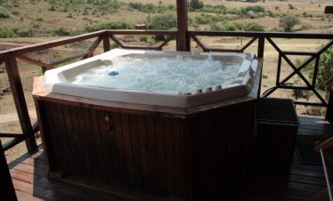LOG CABINS-Self Catering – Cradle of Humankind – Safari